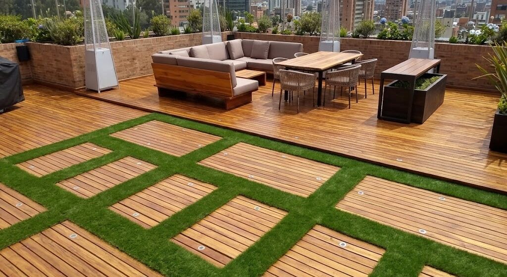 piso deck en madera maciza en terraza